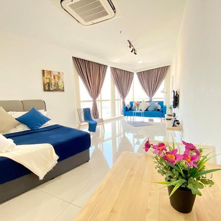 Chrisenbel Suites - Pinnacle Pj Petaling Jaya Exterior foto